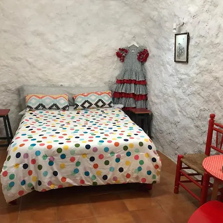 Cueva El Duende Homestay Granada